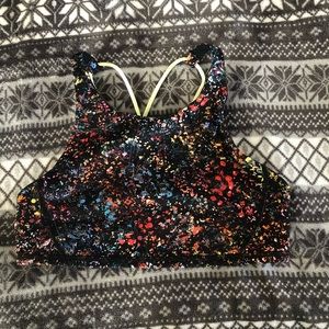 Lululemon sports bra
